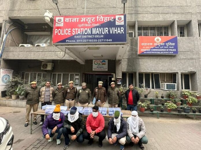 दिल्ली पुलिस ने इंटरनेशनल डंकी नेटवर्क का खुलासा किया: 9 लोग गिरफ्तार; 226 पासपोर्ट, नकली पुलिस क्लीयरेंस सर्टिफिकेट और वर्क परमिट बरामद