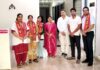 नर्सिंग मानवता की सेवा का सबसे पवित्र माध्यम है : पूनम सिंगला नर्सिंग स्टाफ को सम्मानित करते हुए संस्था के पदाधिकारी
