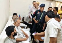 लोगों को नहीं आने दे किसी भी प्रकार की समस्या : विधायक रामकुमार गौतम लोगों की समस्याएं सुनते हुए विधायक रामकुमार गौतम