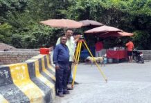 जल संकट से जल्द उभरेगा महाभारतकालीन नागक्षेत्र तीर्थ नहर में पानी का लेवल चेक करते हुए नहरी विभाग की टीम
