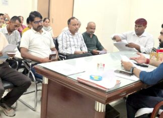 एसआईआर कार्य में लाएं तेजी अधिकारी : एसडीएम पुलकित मल्होत्रा एसआईआर को लेकर दिशा-निर्देश देते हुए एसडीएम पुलकित मल्होत्रा