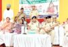 रात्रि ठहराव प्रशासन और ग्रामीणों के बीच मजबूत संवाद का माध्यम : डीसी डॉ. वैशाली शर्मा ग्रामीणों की समस्याएं सुनते हुए डीसी डा. वैशाली शर्मा