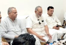 पीएम मोदी हाइड्रोजन ट्रेन का शुभारंभ करके रचेंगे इतिहास : रामकुमार गौतम सफीदों में पत्रकारों से बातचीत करते हुए विधायक रामकुमार गौतम