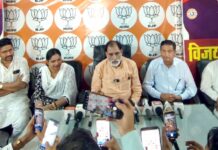 ऐतिहासिक होगी प्रधानमंत्री नरेंद्र मोदी की जींद महारैली : विजयपाल सिंह पत्रकारों से बातचीत करते हुए रोहतक भाजपा प्रभारी एडवोकेट विजयपाल सिंह